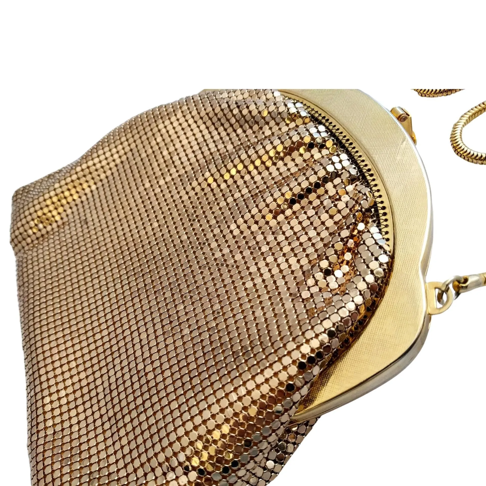 1970s Gold Chainmail Purse – Small Gold Mesh Crossbody Shoulder Bag, Glam Retro Evening Bag