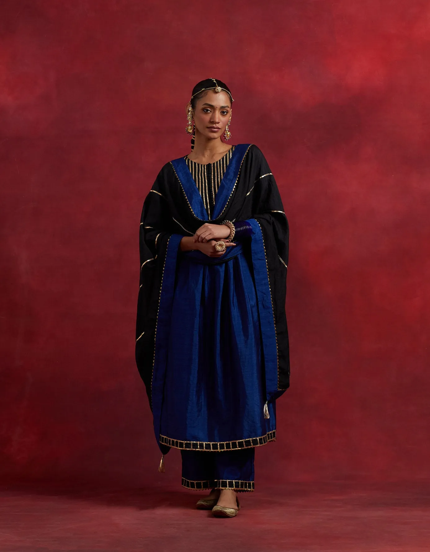 Blue Black Raw Silk Gauhar Kurta Set (Set Of 2)