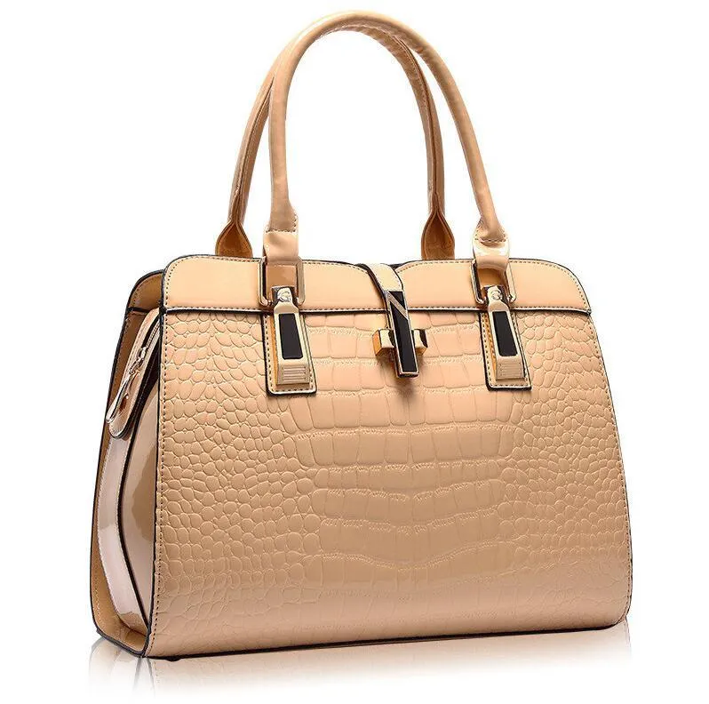 Pocket Designer hand and shoulder bag