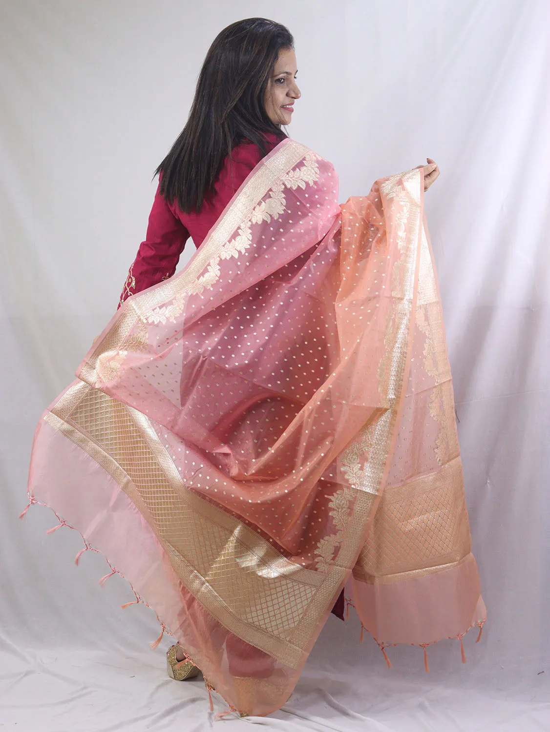 Stunning Pink Banarasi Organza Dupatta - Perfect for any Occasion